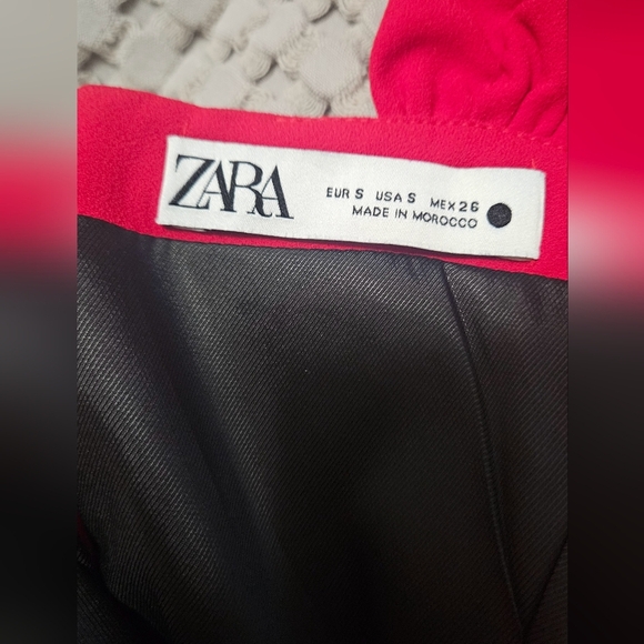 ZARA sweetheart neckline mini dress red off the shoulder. Size Small - Picture 11 of 16